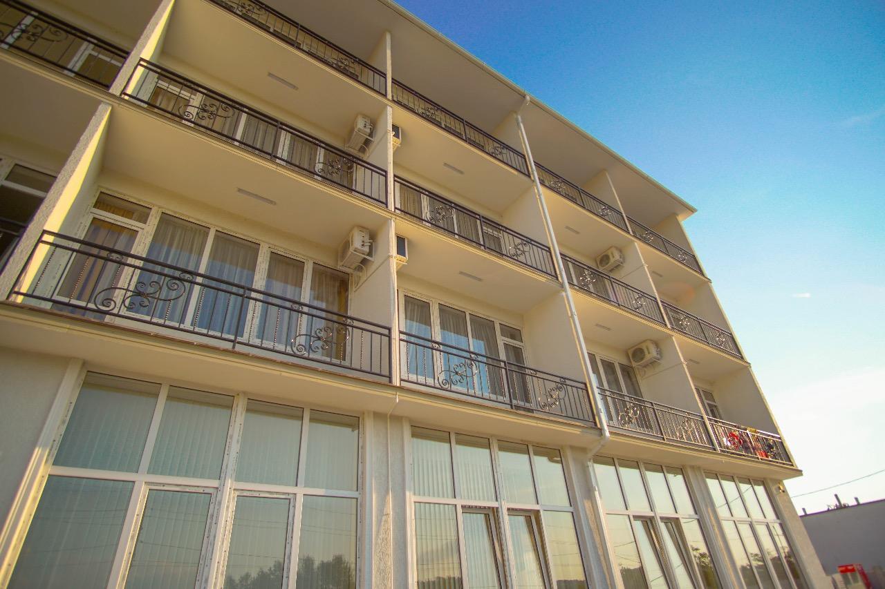Sariya Hotel Kheivani 外观 照片